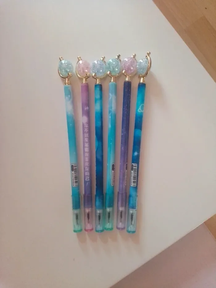6 stylos bille roller à mines protégées avec planètes tournantes