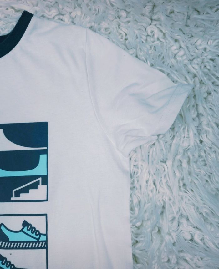 T-shirt manches courtes " Skate Park " blanc Garçon taille 10 ans marque Okaidi 🎸 - photo numéro 7