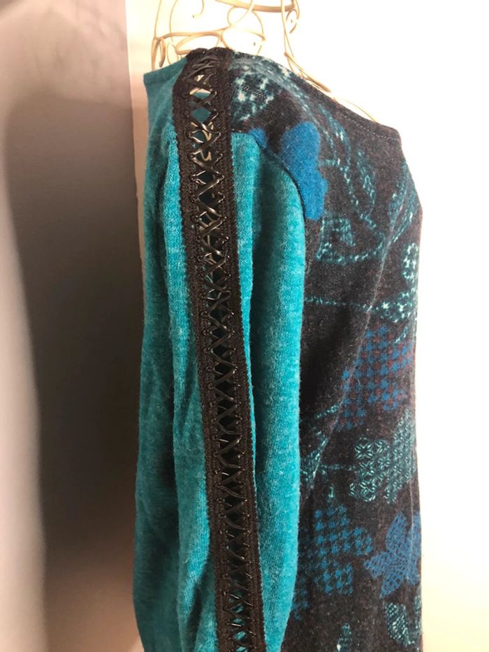 Pull bleu - photo numéro 2