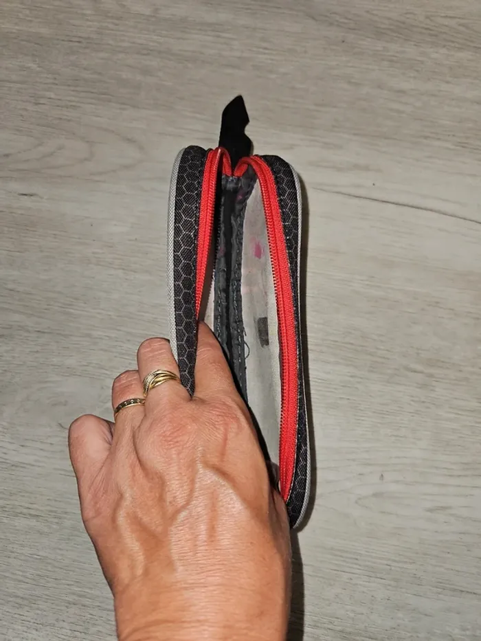 Trousse garçon - photo numéro 3