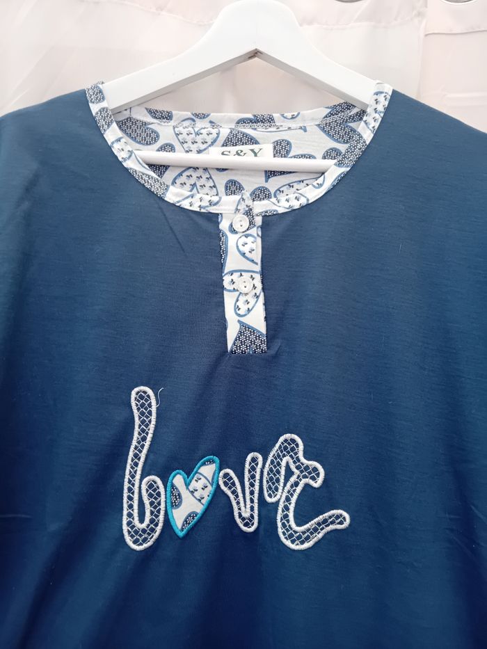 Tee-shirt - photo numéro 2