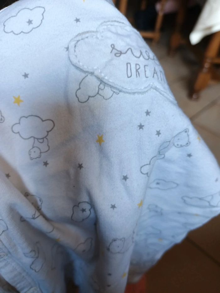 Lot 9 pyjamas fins - photo numéro 2