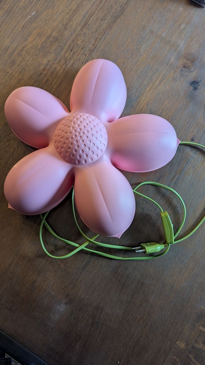 Luminaire fleur IKEA