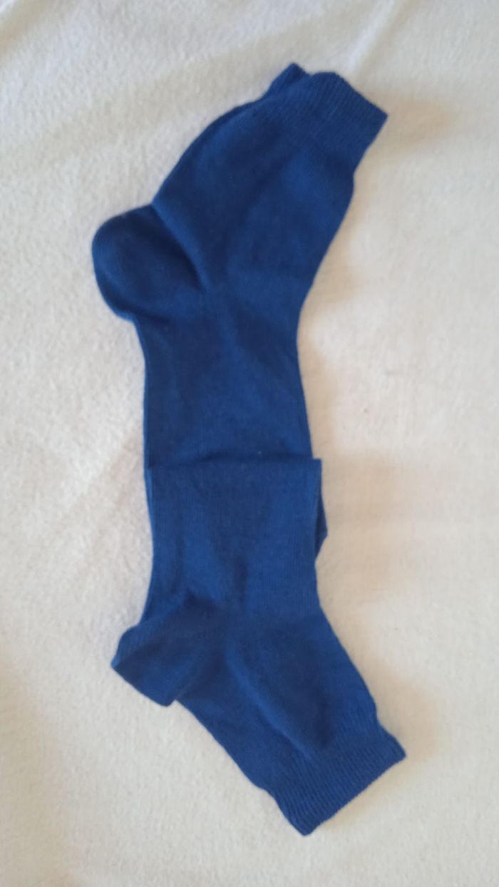 Lot 3 paires de chaussettes 3 couleurs garçon 3 ans 25/27 - photo numéro 3