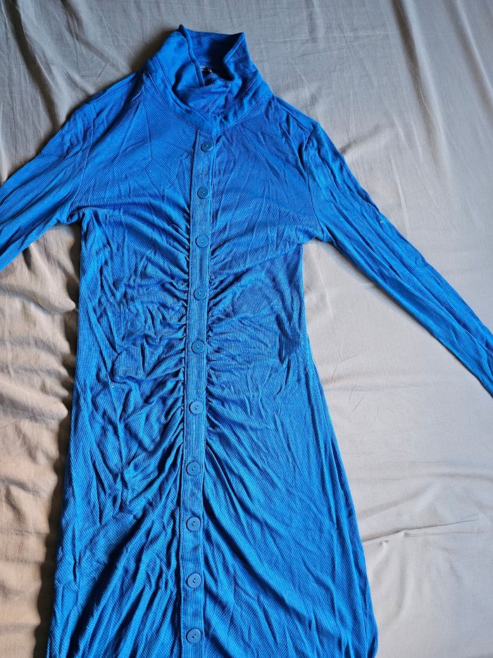 Robe genoux - photo numéro 2