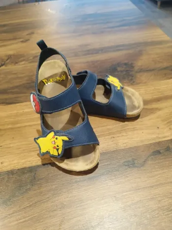 Sandales "Pokemon" H&M - Taille 28
