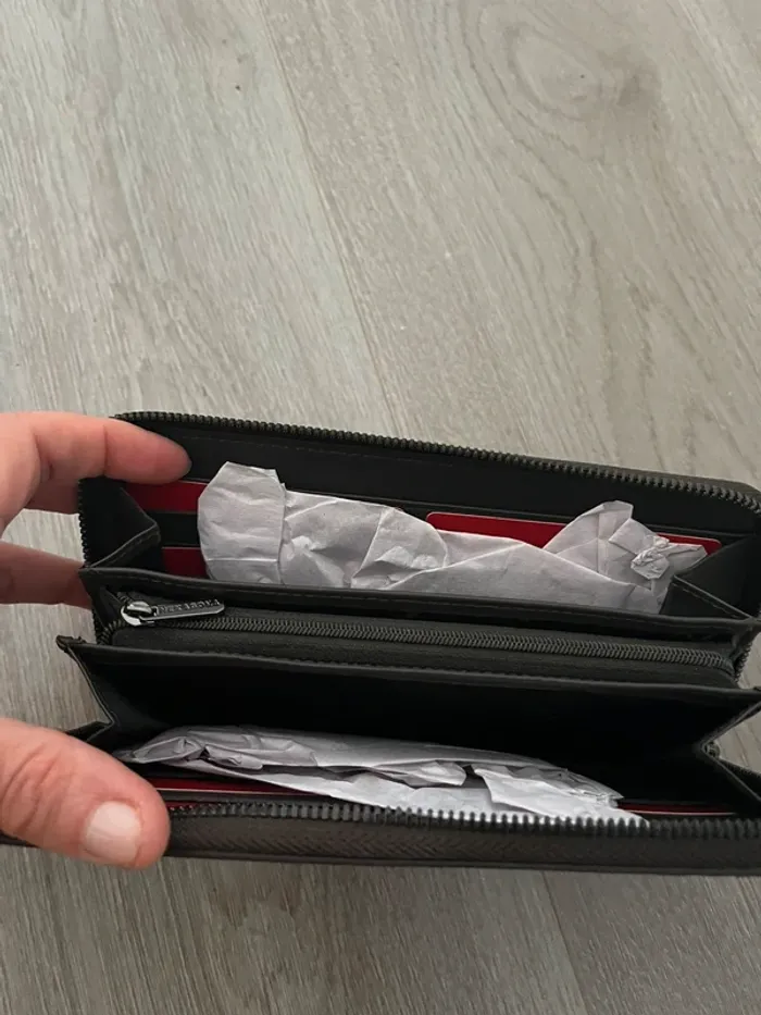 Compagnon portefeuille - photo numéro 4