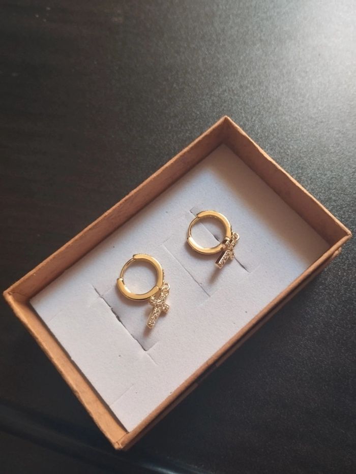 Boucles d'oreilles croix - photo numéro 4