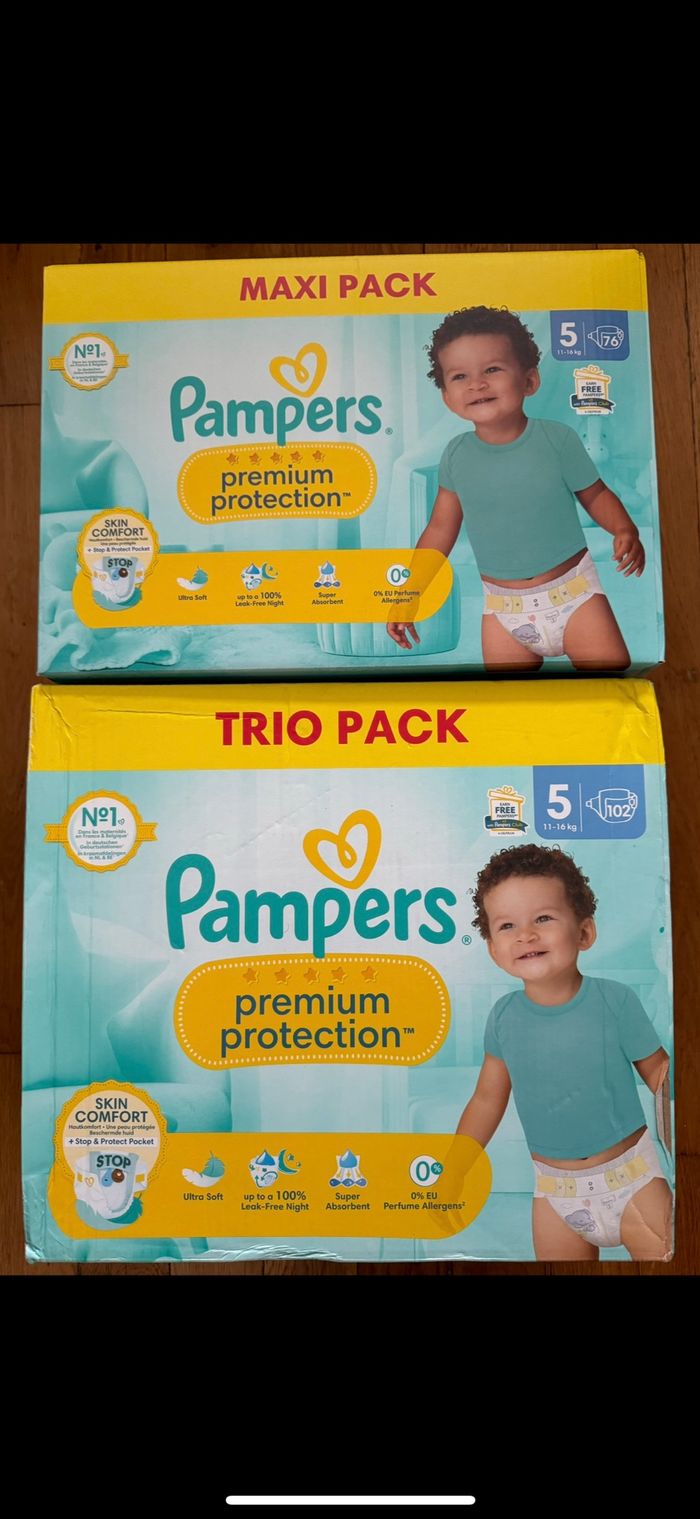 2 cartons de couches Pampers taille 5