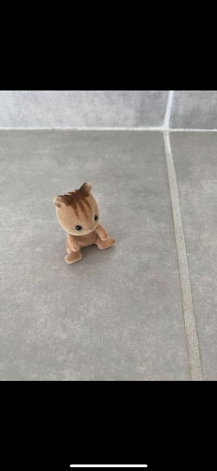 Jouet figurine Sylvanian families - photo numéro 4