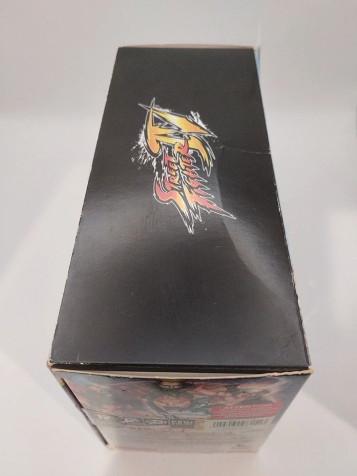 Street fighter 4 - Xbox 360 édition collector - photo numéro 5