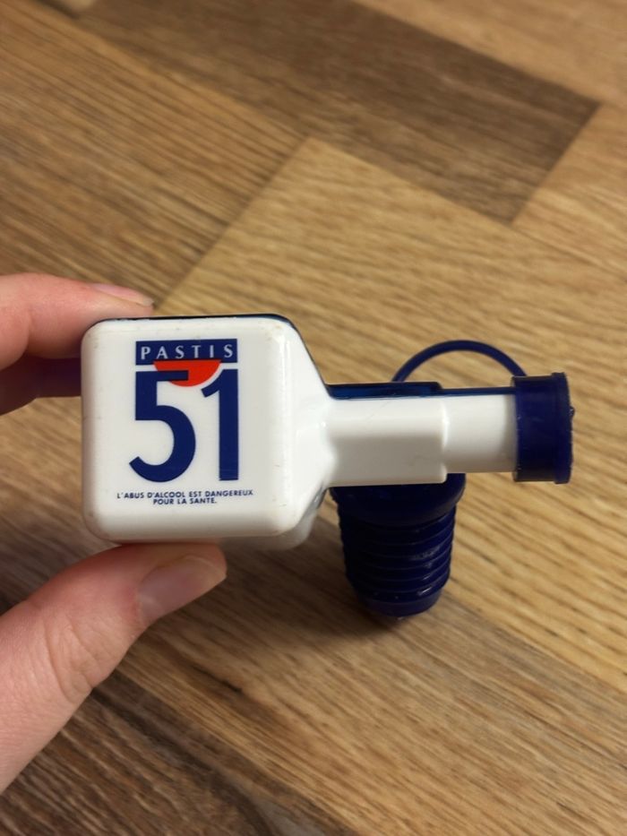 Bouchon doseur publicitaire Pastis 51 - photo numéro 4