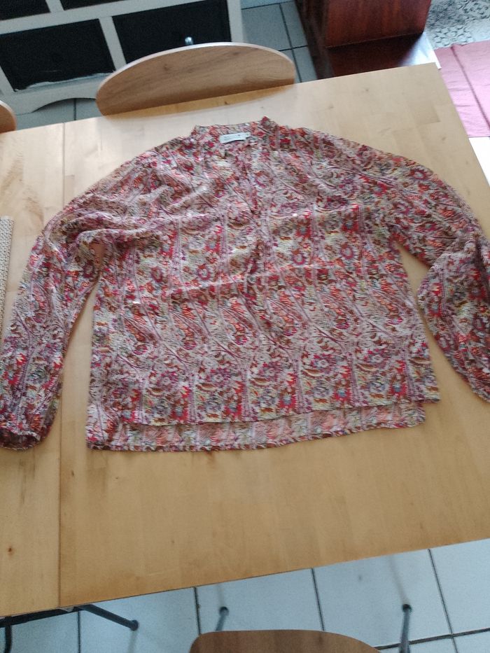 deux tuniques neuf un pull neuf jamais porté