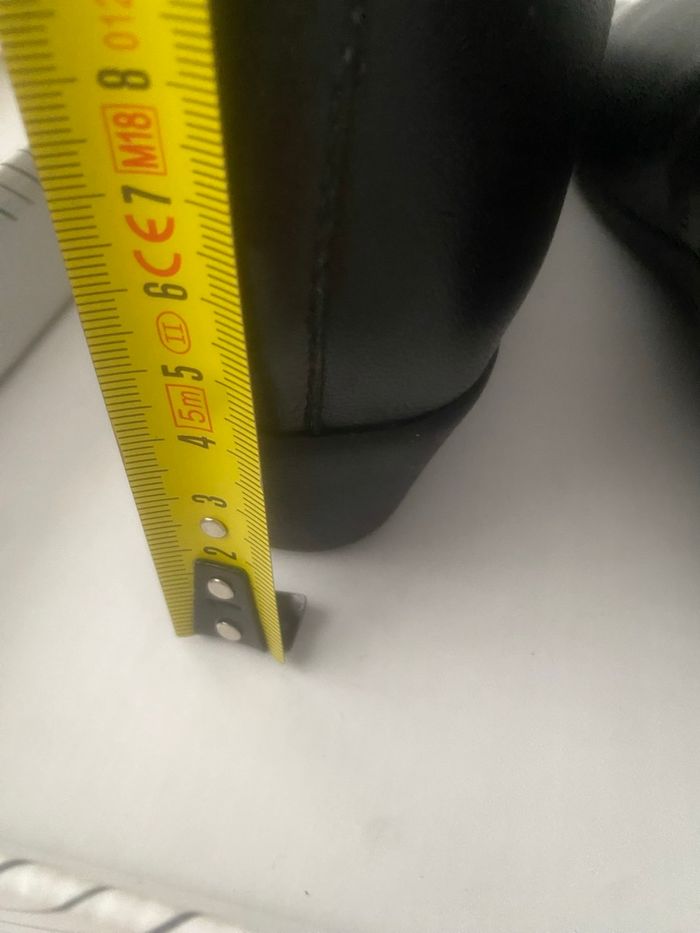 Paire de chaussures de qualité - photo numéro 3