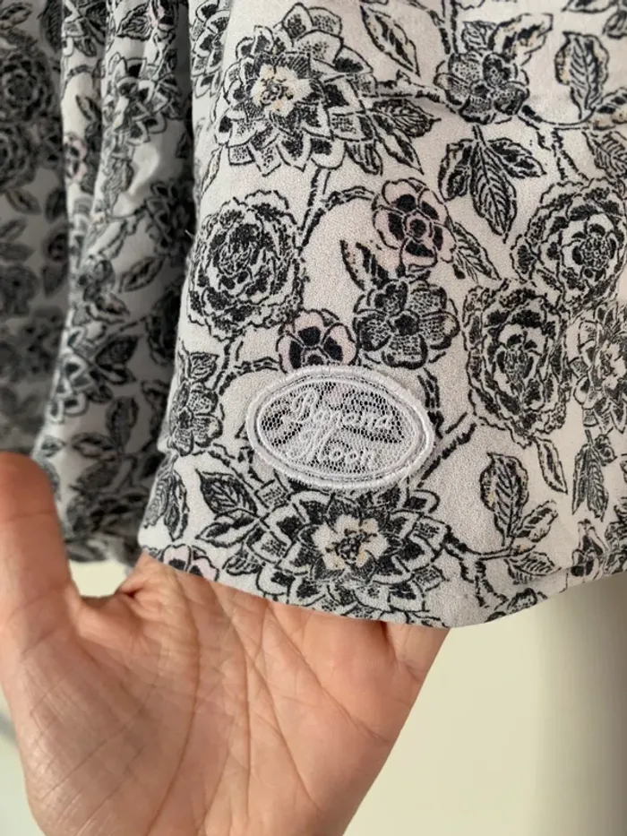 Short blanc à motifs fleurs Banana Moon taille M - photo numéro 5