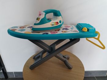 Table à repasser avec fer King Jouet 
