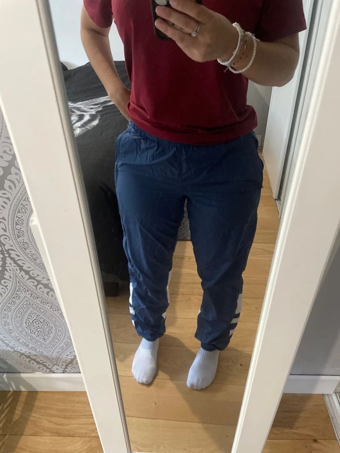Jogging Adidas avec gros logo - photo numéro 4