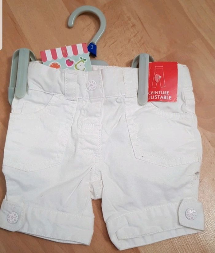 Short blanc fille 3 mois neuf