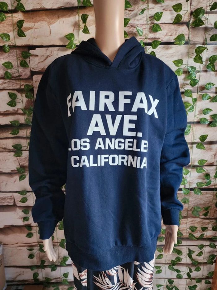 🌸Sweat a capuche marine Kiabi Taille 38🌸
