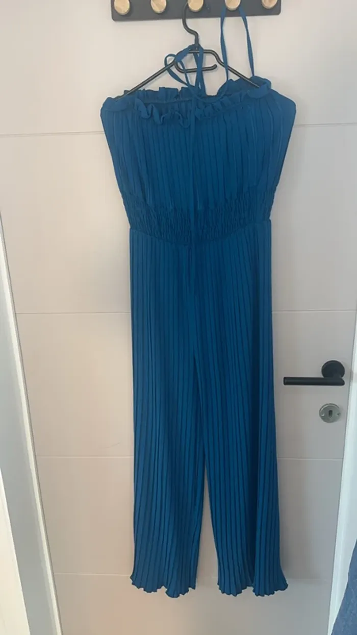 Combinaison bustier élégante – Neuve, jamais portée - photo numéro 3