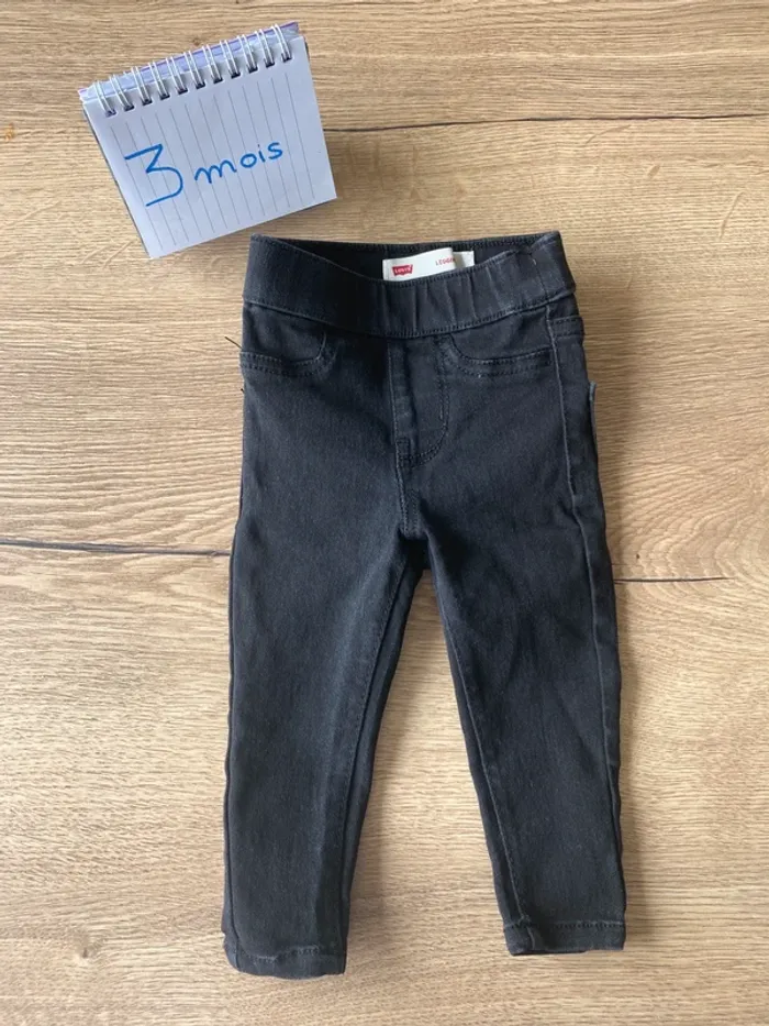 Pantalon levis 3 mois