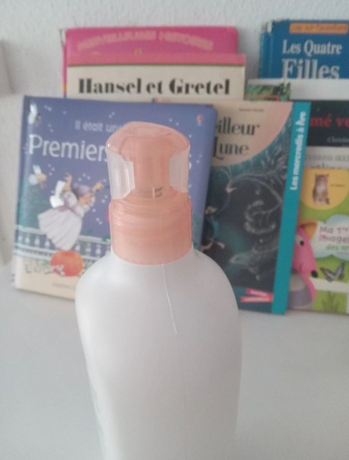 Lait de toilette bébé.  biolane . Neuf - photo numéro 2