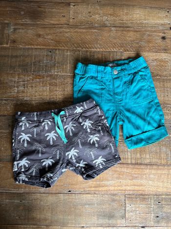 2 shorts 24 mois