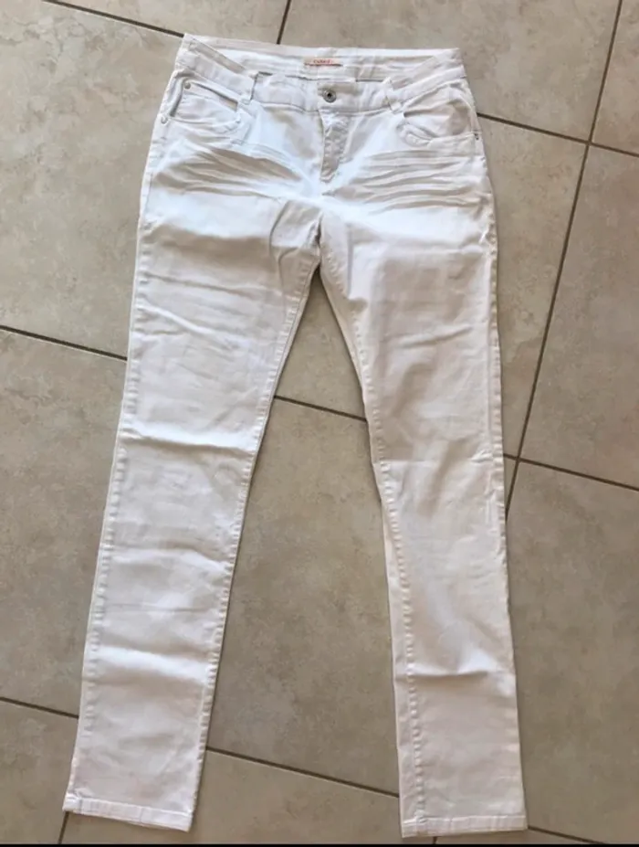 Pantalon blanc camaïeu taille 42