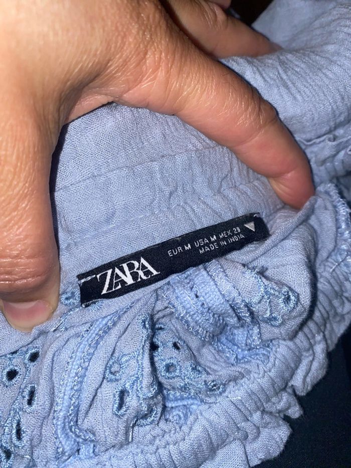 Blouse ZARA courte brodée Taille M-L - photo numéro 8