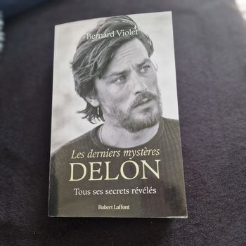 Livre de Bernard Violet