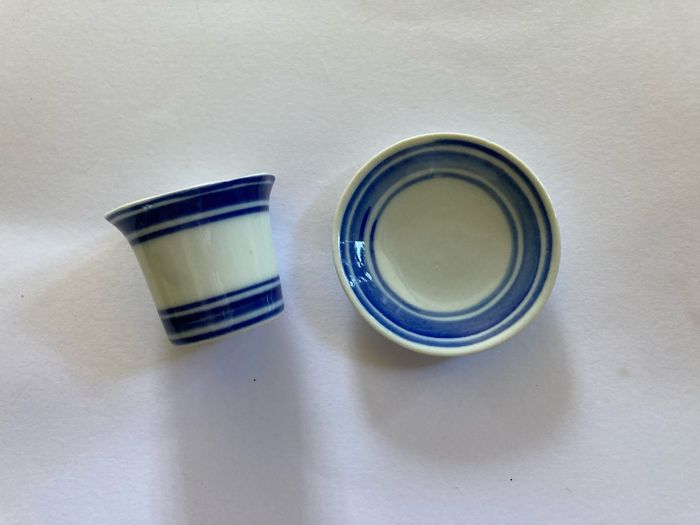 Tasse et sous-tasse dînette - photo numéro 2