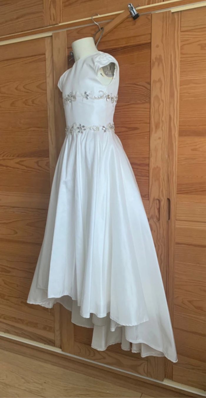 Robe de cérémonie fille 6 ans sur mesure (traîne & strass) housse incluse - photo numéro 3