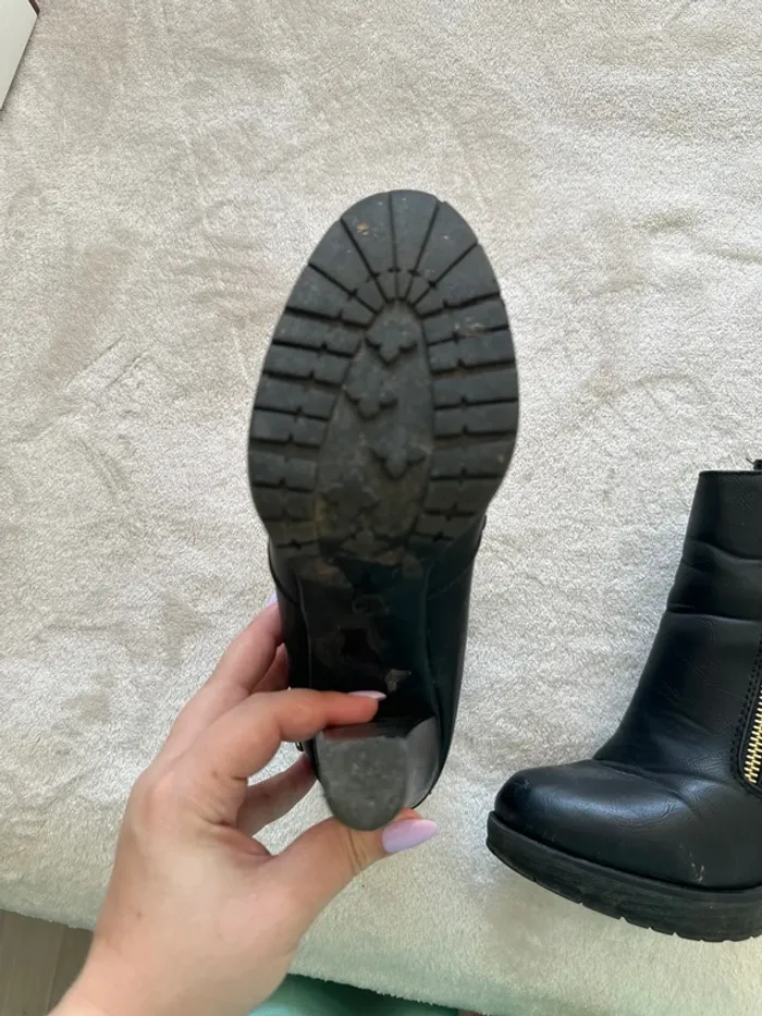 Bottines noires - photo numéro 4