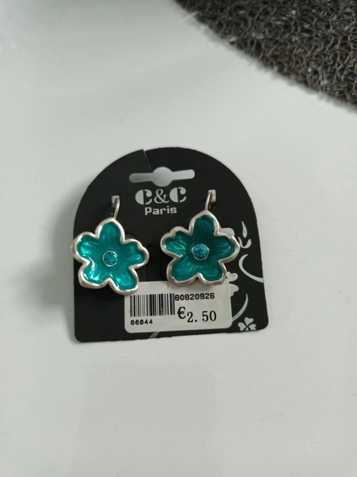 Boucle fleur bleu vert