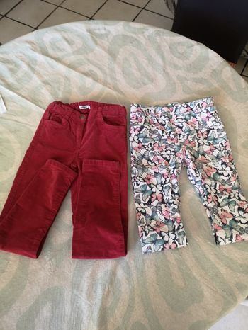 Lots 1 pantalon velour plus un legging papillon plusieurs marques taille 8ans