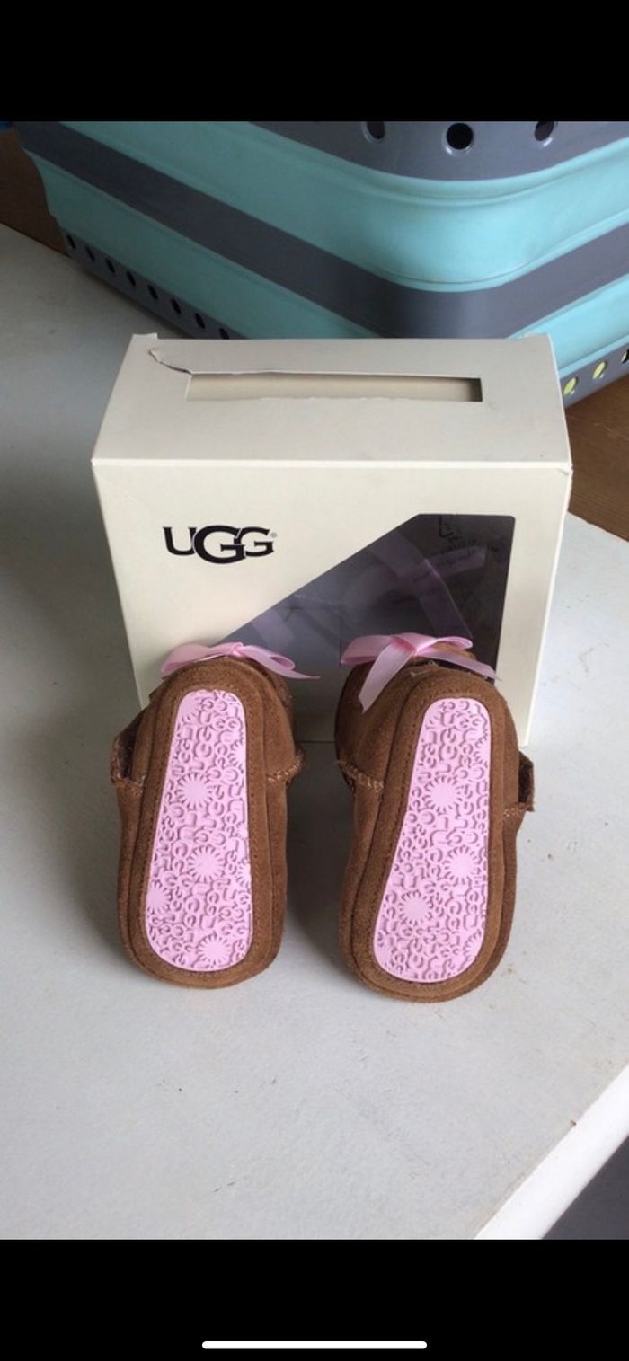 Chaussure UGG - photo numéro 3