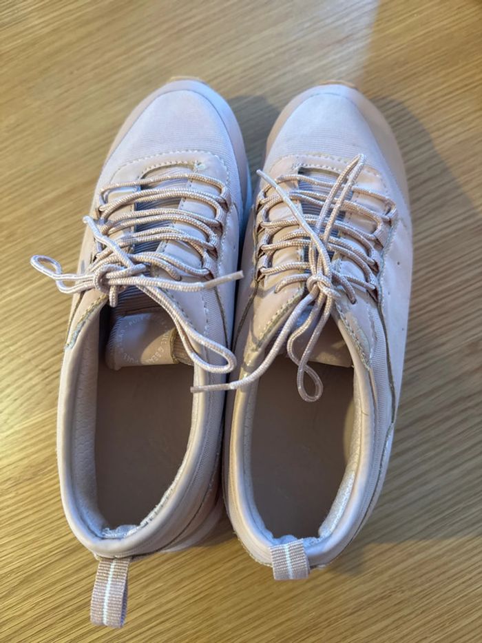 Basket rose Pull & Bear taille 38 - photo numéro 3