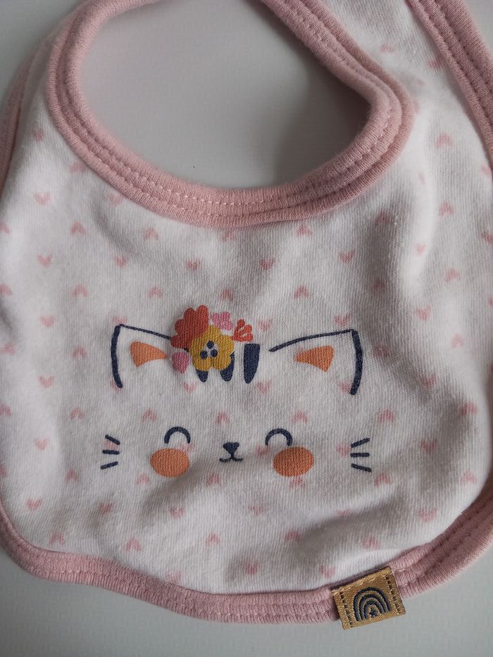 Lot bavoirs - photo numéro 4