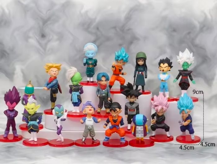 Lot de 18 Figurines Dragon Ball Z. Neuf