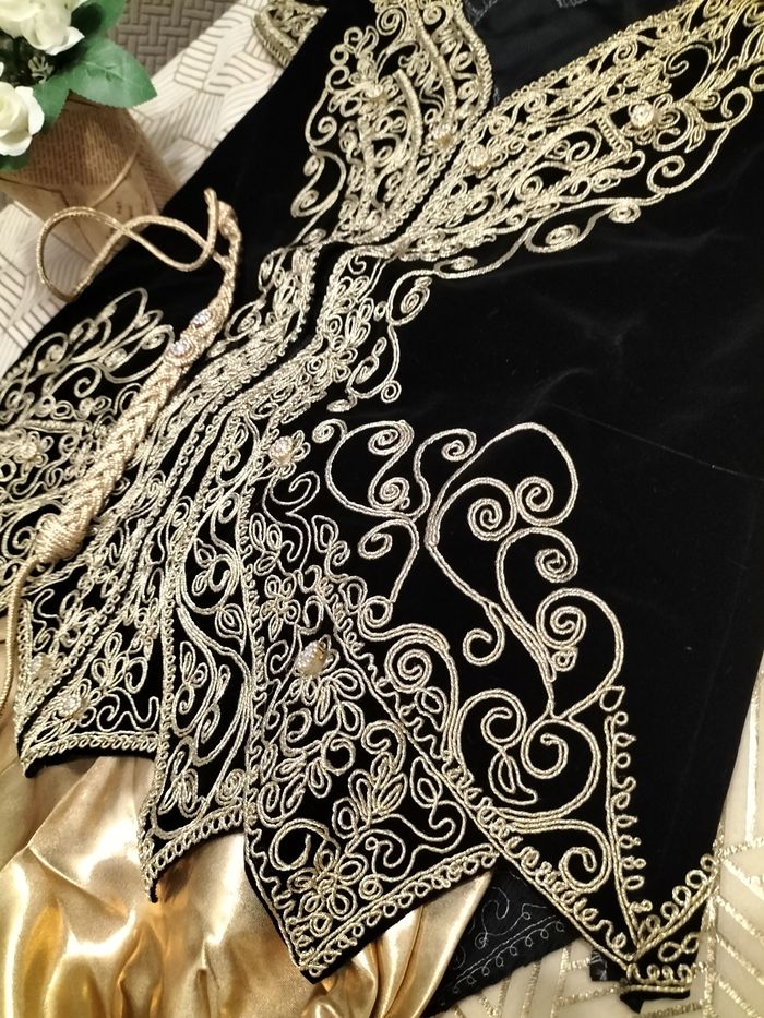 Tenu traditionnel karakou Algérois - photo numéro 4