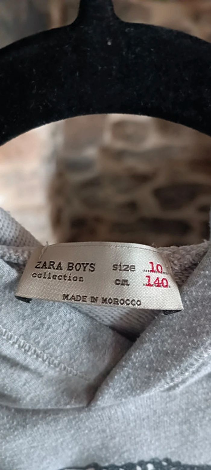 Sweat à capuche Zara 10 ans - photo numéro 3