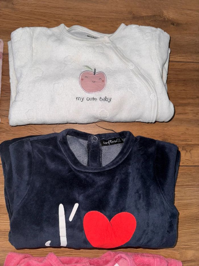 💐Lot de 8 pyjamas bébé taille 12 mois💐 - photo numéro 2