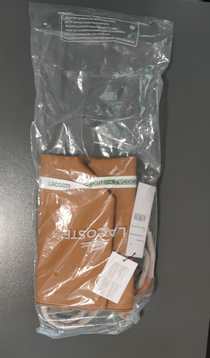 Sa. A bandoulière Lacoste taille L moutarde - photo numéro 4