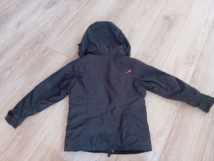 Veste de ski noir, rose et bleu en 8 ans. Très bon état  Wedze - photo numéro 7