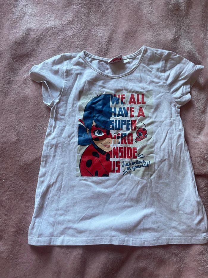 T-shirt miraculous 8/10 ans