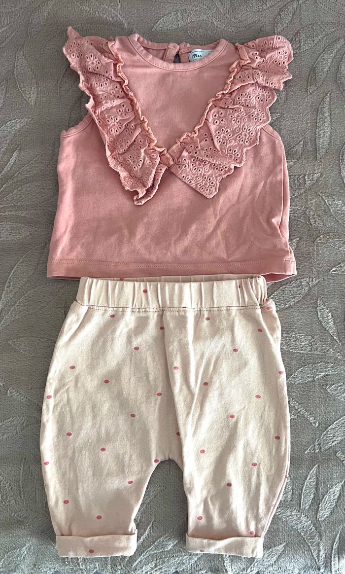 Ensemble bébé rose 3 mois