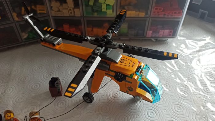 Lego City 60158 L'hélicoptère cargo de la jungle - photo numéro 4