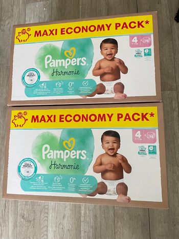Lot de 156 couches Pampers harmonie taille 4 neuf