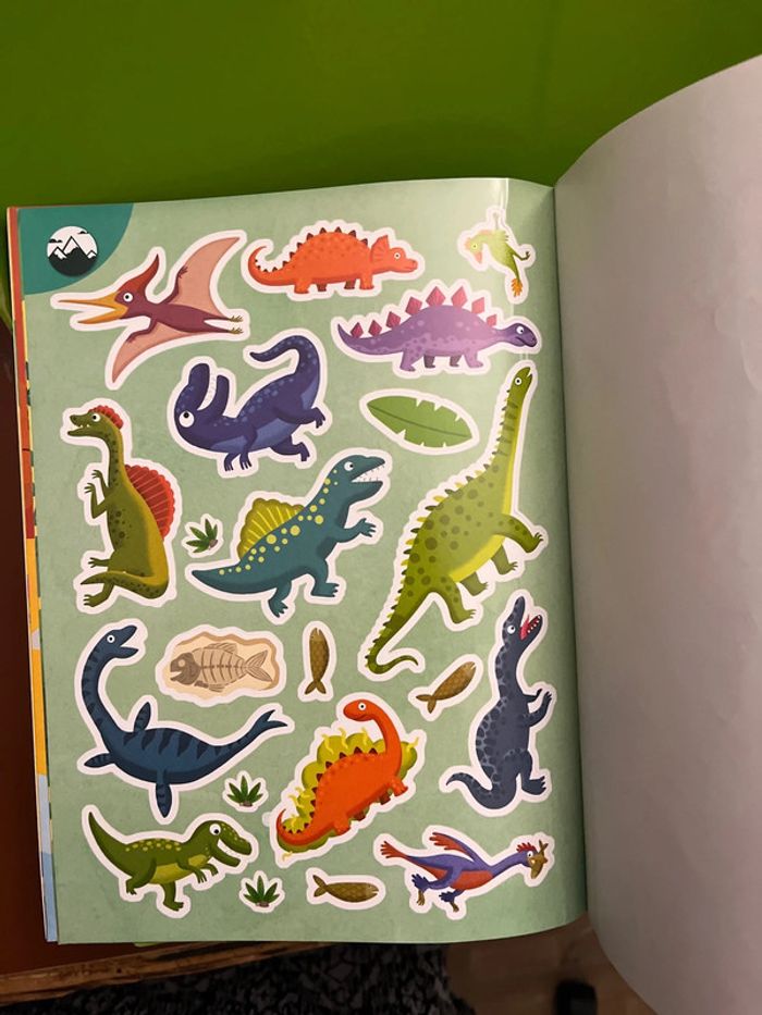 Lot 1 magazine et coffret Dinosaures - photo numéro 4