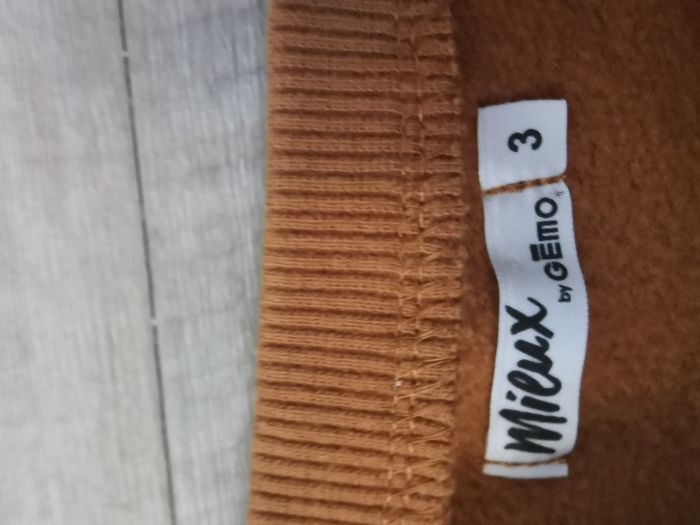 Pull garçon - photo numéro 2